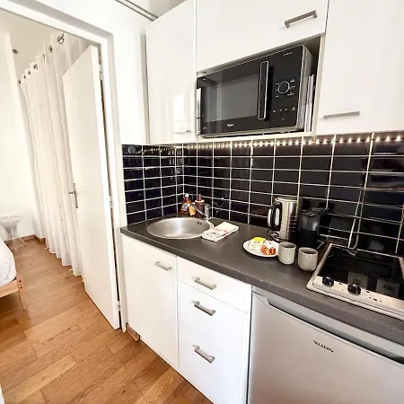 Charming Parisian 2 * París