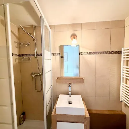 Charming Parisian 2 París