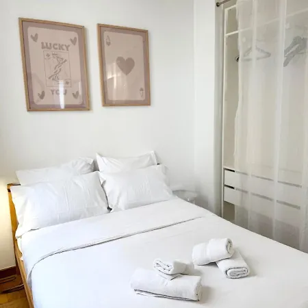 Charming Parisian 2 פריז