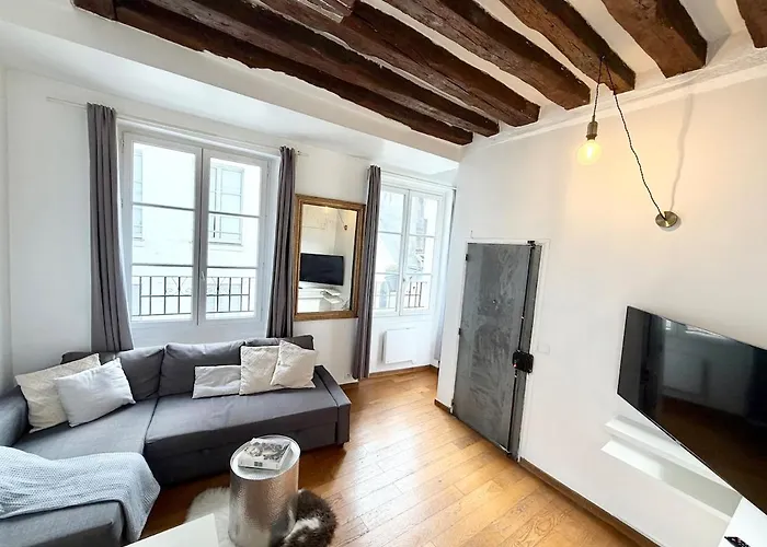 Charming Parisian 2 *