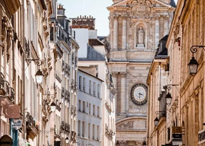 Charming Parisian 2 * פריז