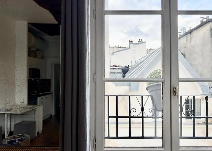 Charming Parisian 2