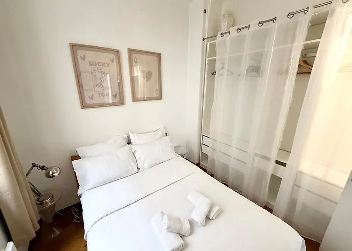 Charming Parisian 2 דירה *