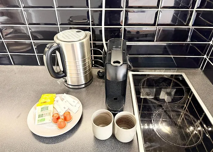 Charming Parisian 2 פריז