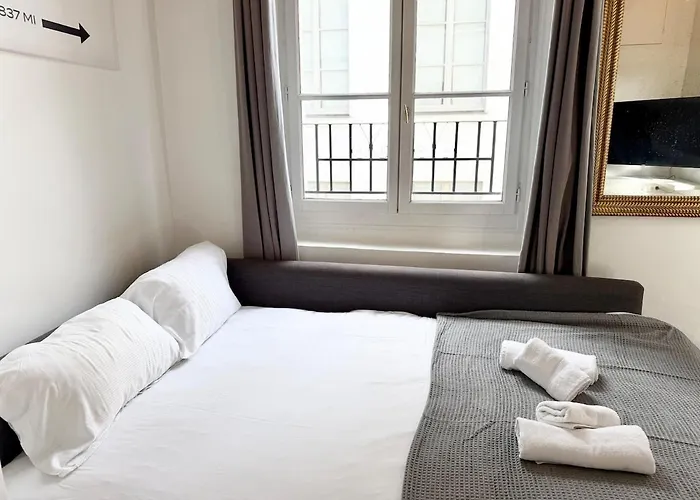 דירה Charming Parisian 2