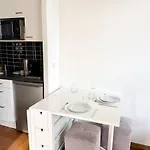 Appartamento Charming Parisian 2 Parigi