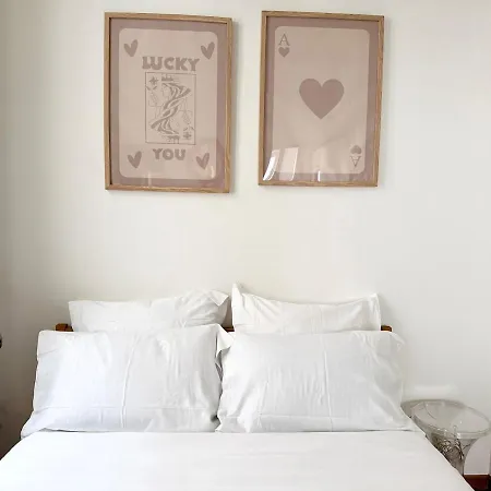 Charming Parisian 2 شقة باريس