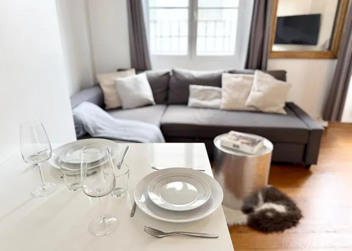 Charming Parisian 2 *